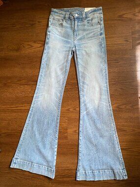 NWT American Eagle Super High-Waisted Flare Jeans Light Wash